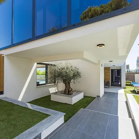 ヴィラ Osea 40 M2 Pool, Sauna, 4 En-suite Bedrooms