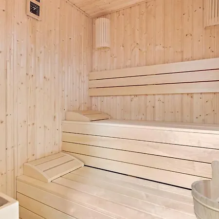 Osea 40 M2 Pool, Sauna, 4 En-suite Bedrooms *