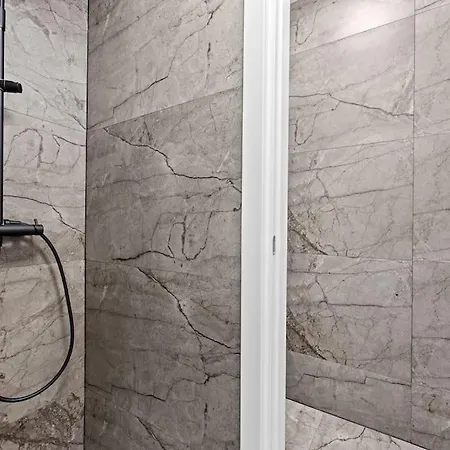 Osea 40 M2 Pool, Sauna, 4 En-suite Bedrooms ヴィラ メドゥリン