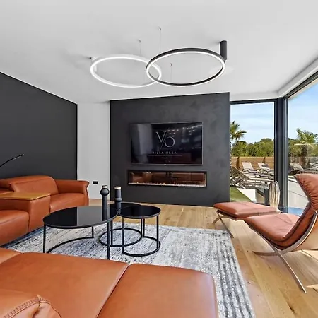 Osea 40 M2 Pool, Sauna, 4 En-suite Bedrooms メドゥリン