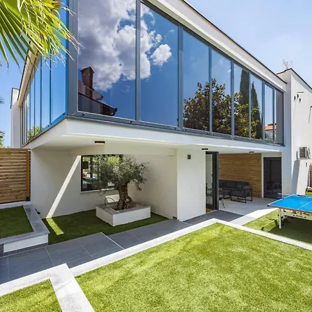Osea 40 M2 Pool, Sauna, 4 En-suite Bedrooms Villa *